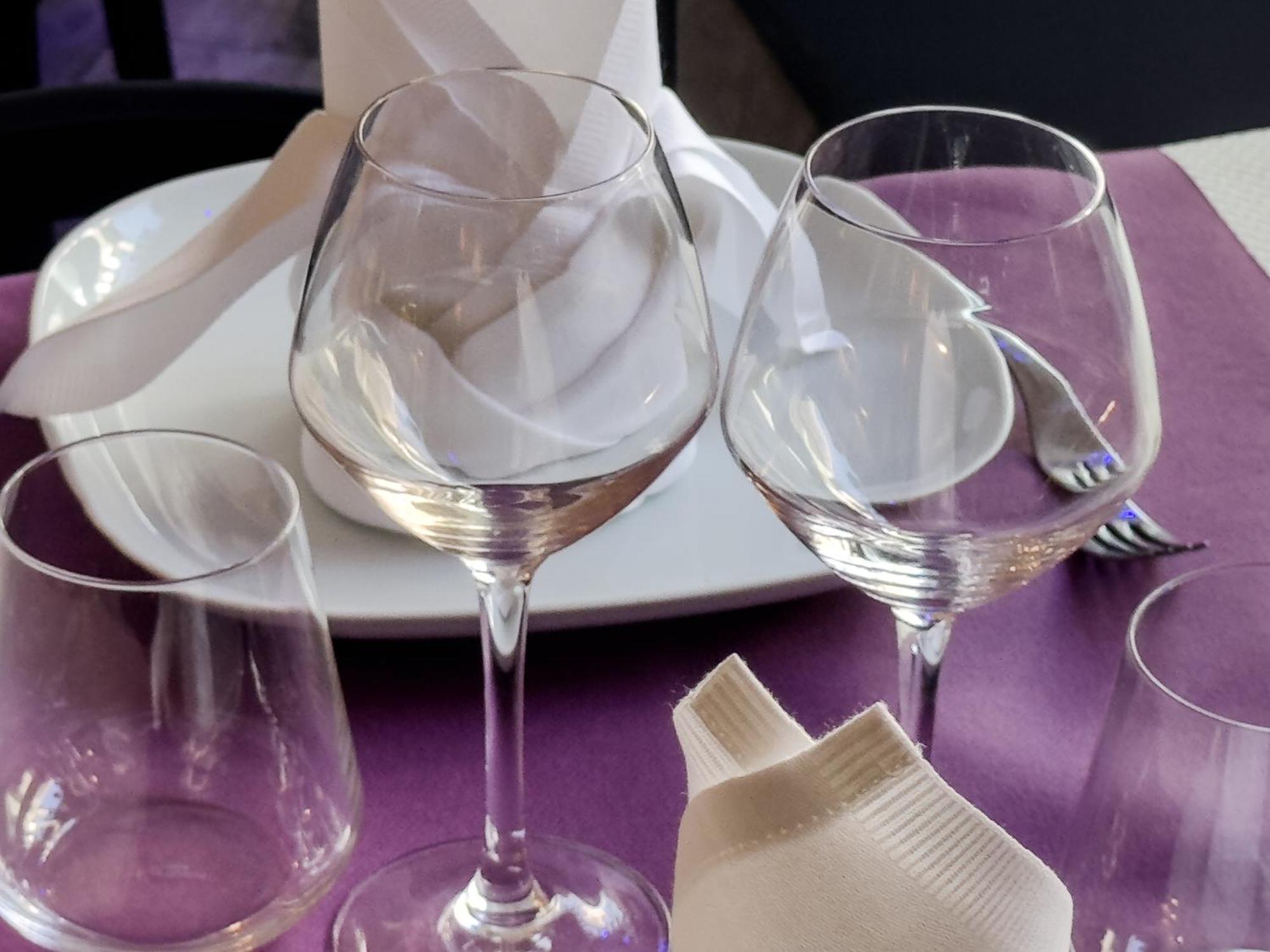 Logis Hotel Les Chardons Bleus Restaurant Le Bistrot De La Mer ロスコフ エクステリア 写真